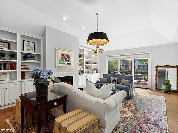 3rd image of 1172 Lynette Dr #1172