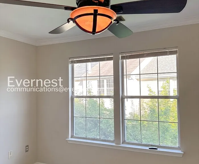 13901 Ascott Dr — Photo 10