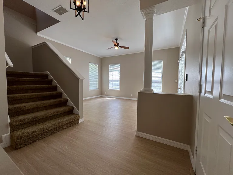 502 Greenbrier Ave — Photo 5