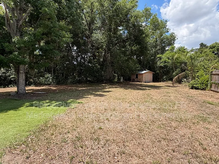 9702 Theresa Cir — Photo 12