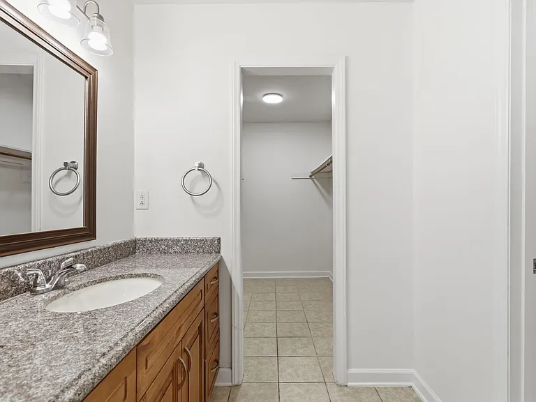 4609 Randolph Rd — Photo 25