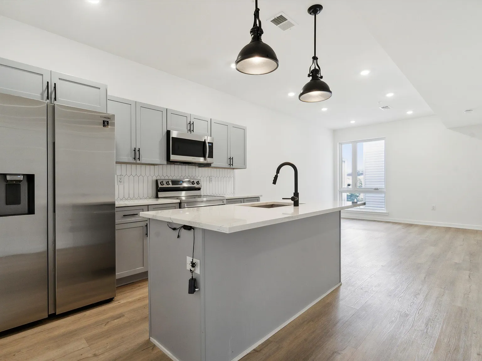 1809 N 18th ST Unit C — Photo 2