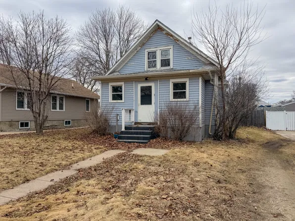 931 Beach Ave SE, Huron, SD 57350