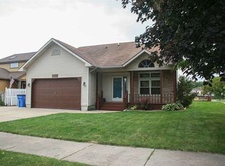 29850 Young Dr, Gibraltar, MI 48173