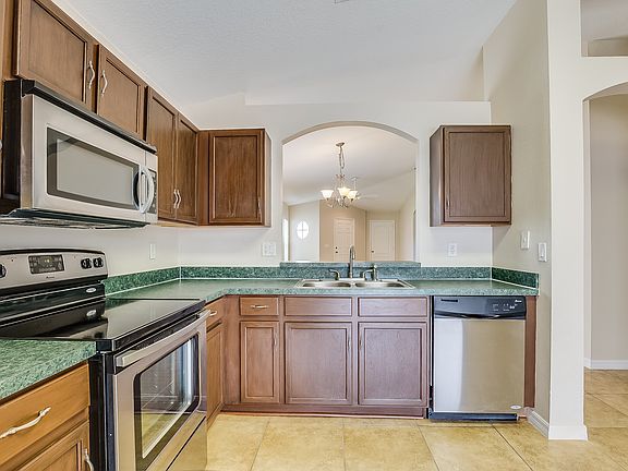 3rd image of 19030 Dunlap Ct