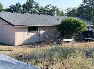 761 Vista Park Dr, Eagle Pt, OR 97524