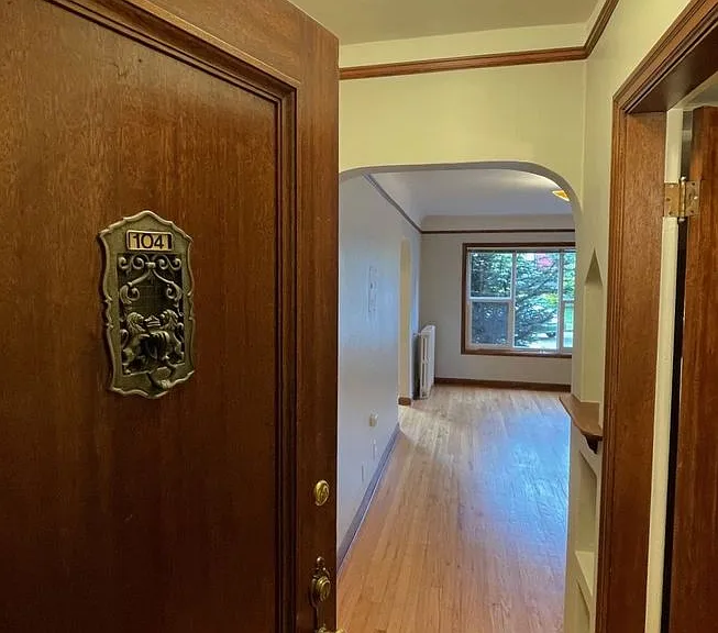 616 4th Ave — Photo 3