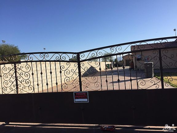4th image of 84571 Avenue 51