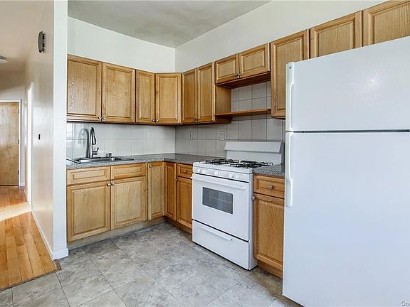 4th image of 69 Glover Ave