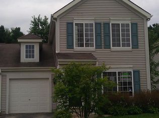 107 W Aldridge Ln, Round Lake, IL 60073