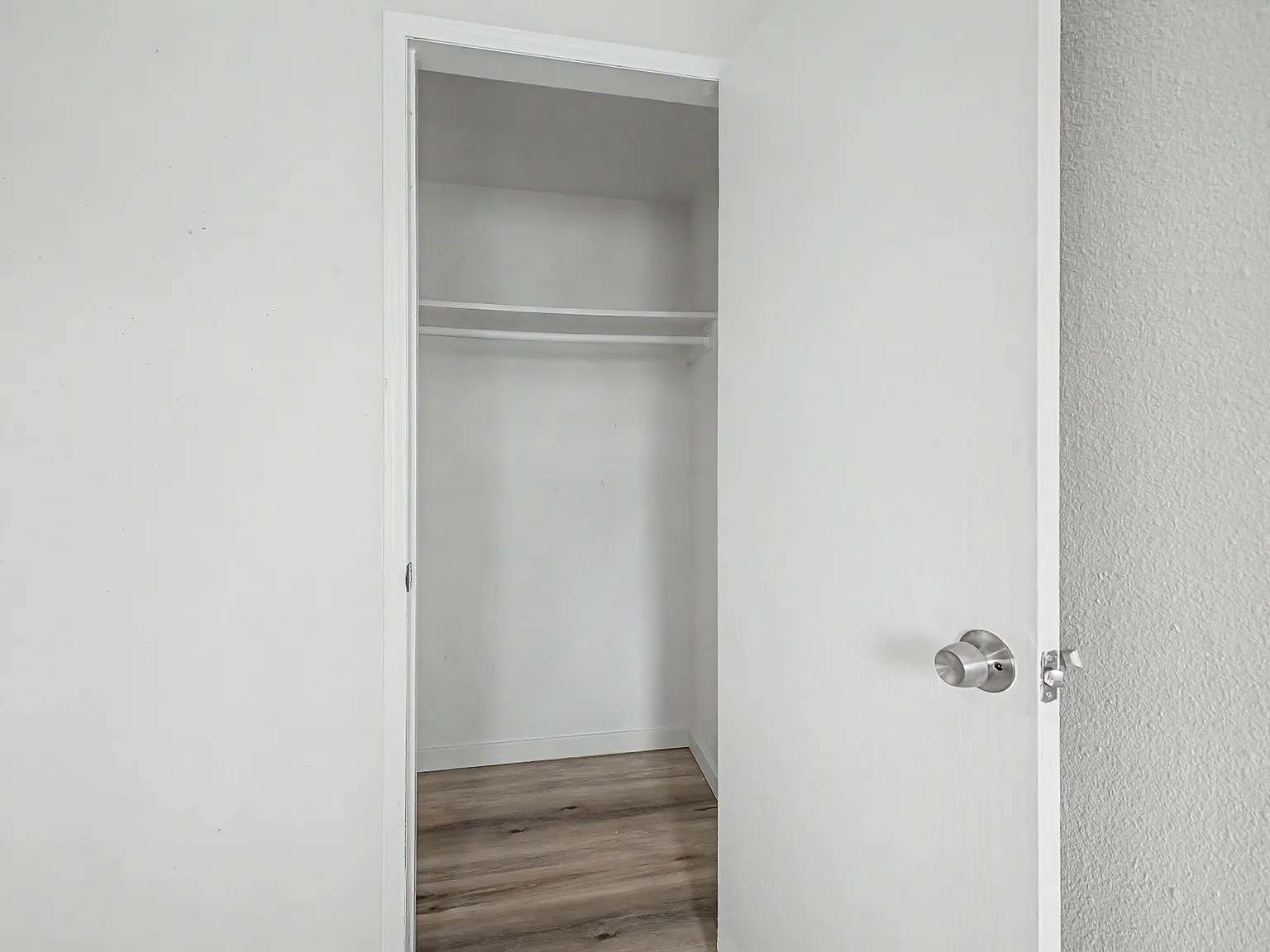 6 bed, 1666 sqft, $600 — Photo 3
