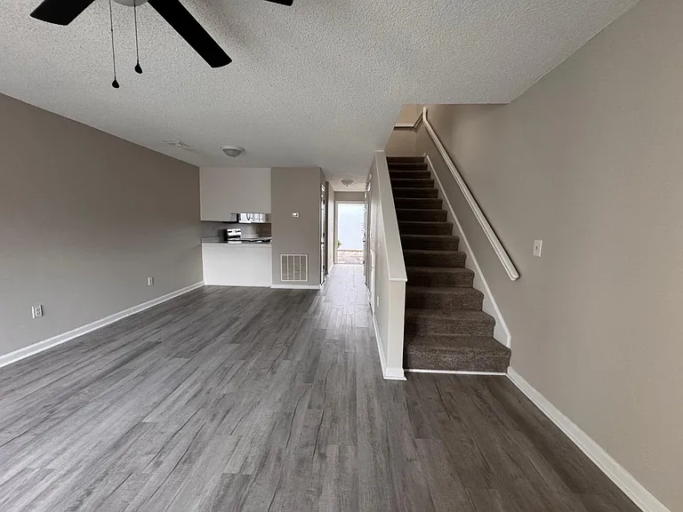 4807 Little River Rd #9 — Photo 11