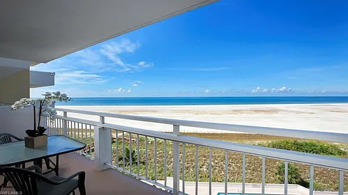 180 Seaview Ct #703 Photo 1