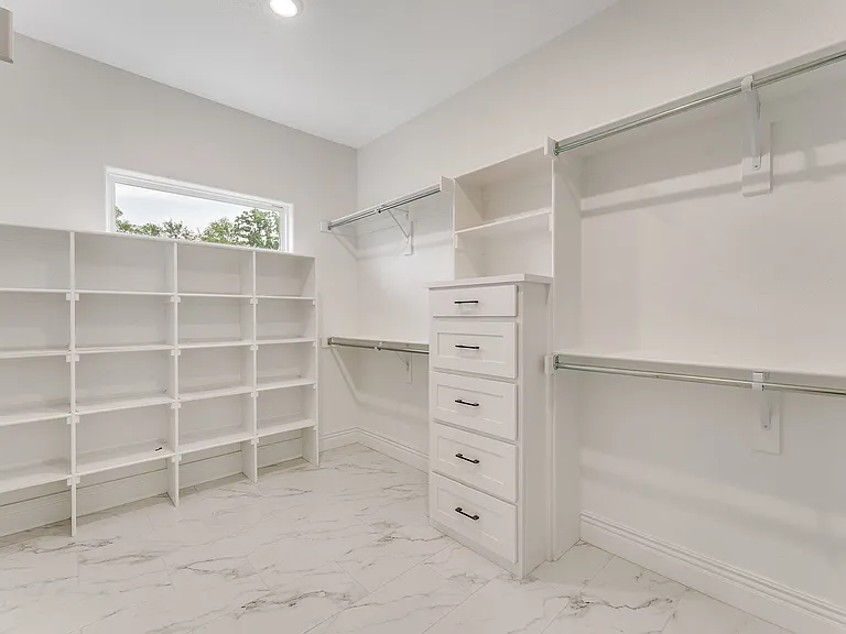 1100 Brandon Way — Photo 6