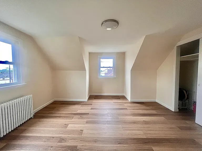 46 Leo Pl #2 — Photo 1