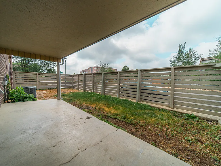 1401 Stuart St #1 — Photo 26
