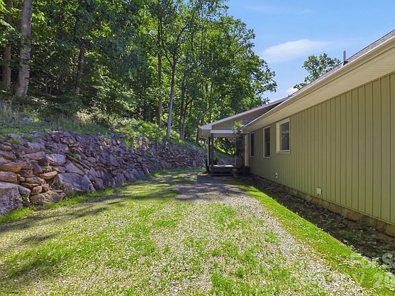 4th image of 337 Roberson School Rd