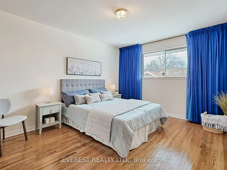 99 Rochman Blvd — Photo 12