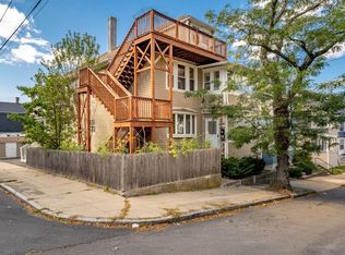 131-133 Brookfield St, Lawrence, MA 01843