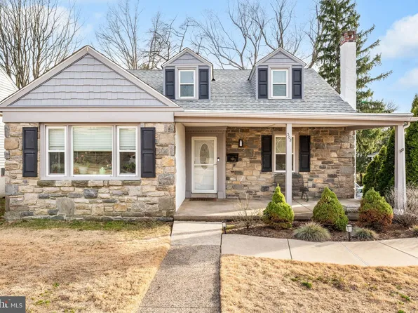 308 Providence Rd, Morton, PA 19070