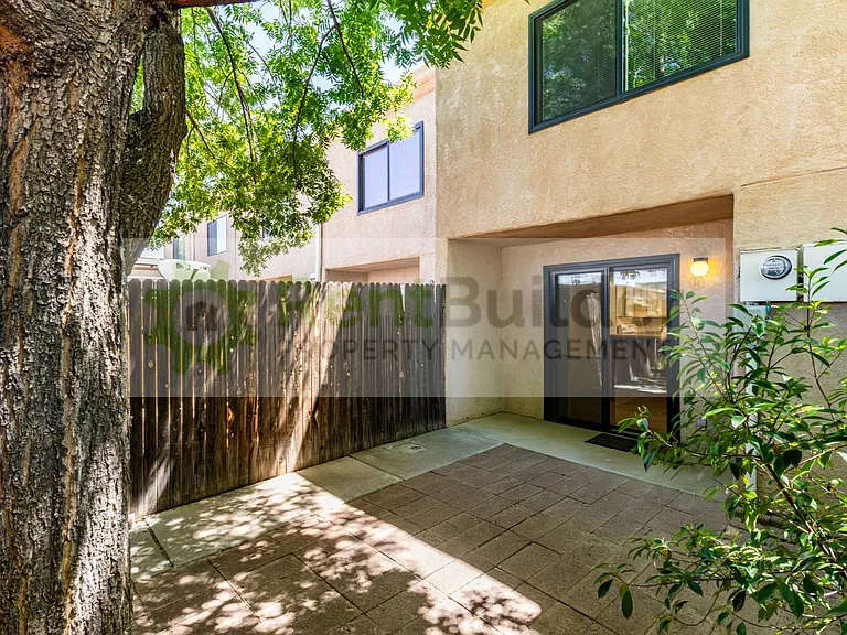 6041 Sequoia Rd NW #D10 — Photo 21
