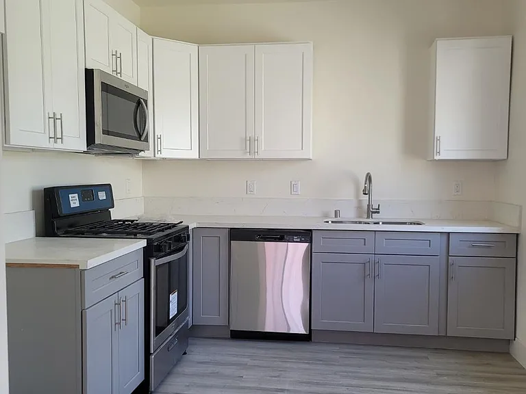 721 Pine Ave — Photo 7