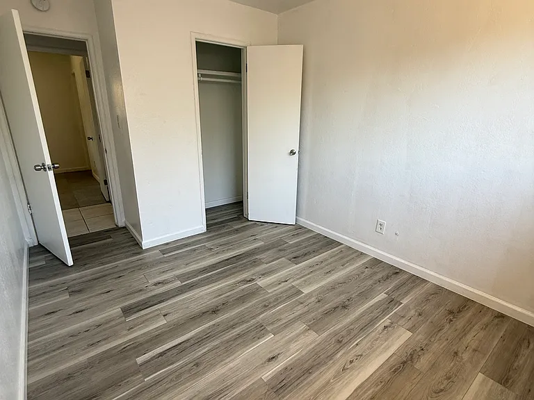 4411 W Victor Ave — Photo 8