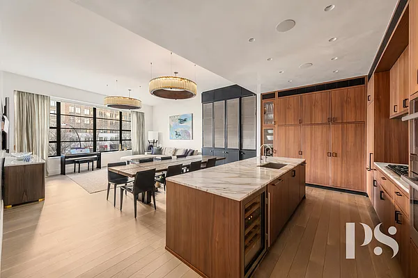 Sold by Compass | media 17