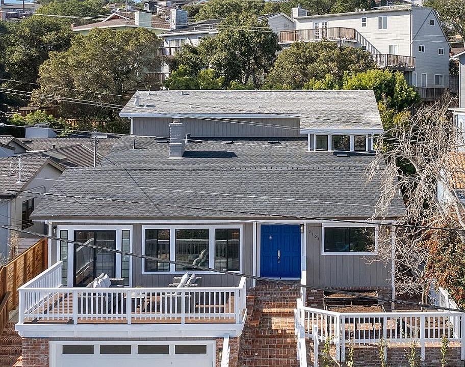 1st image of 2104 Lyon Ave