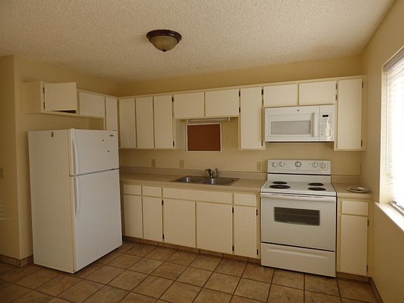 2nd image of 300 Hidden Way APT 4