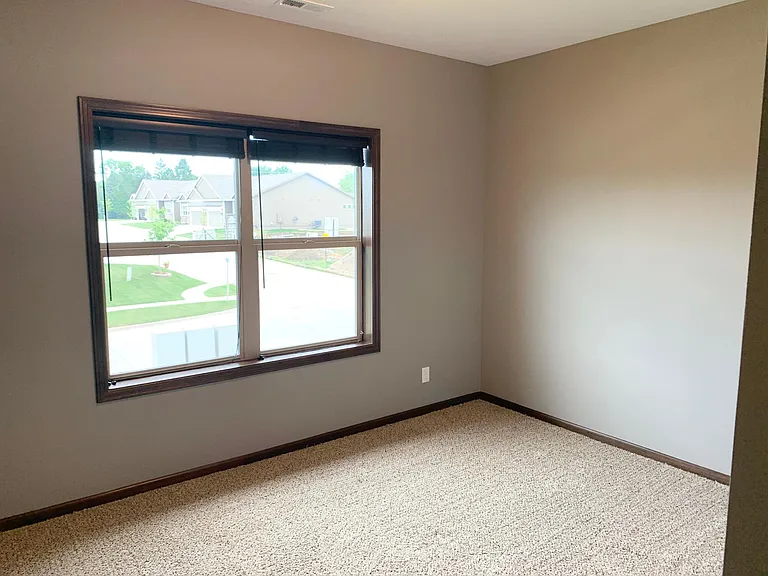 1211 NE Windsor Dr #201 — Photo 16