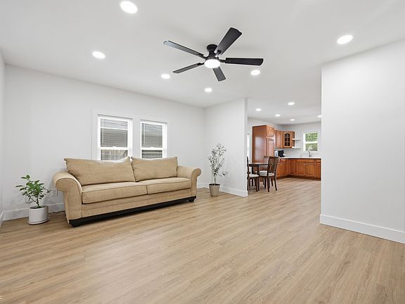 4th image of 3212 Hamilton Pl