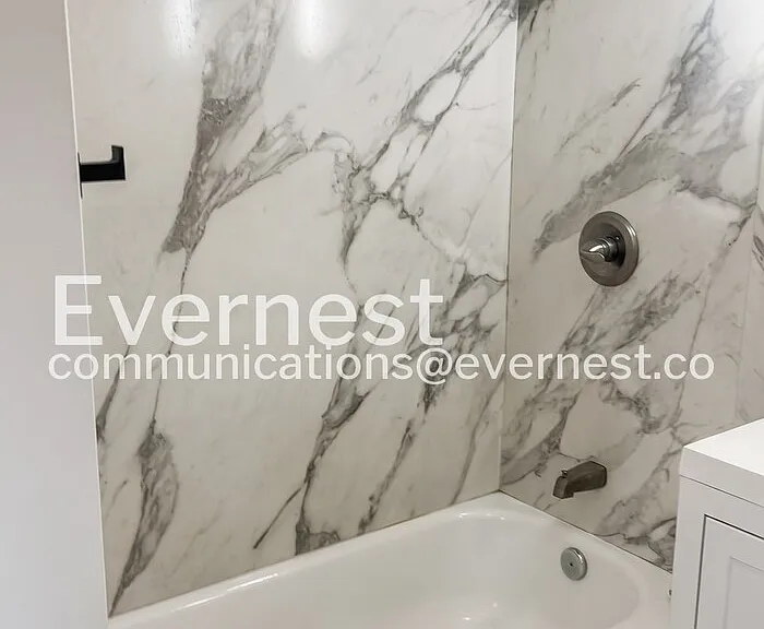 2730 Elliott Ave — Photo 16