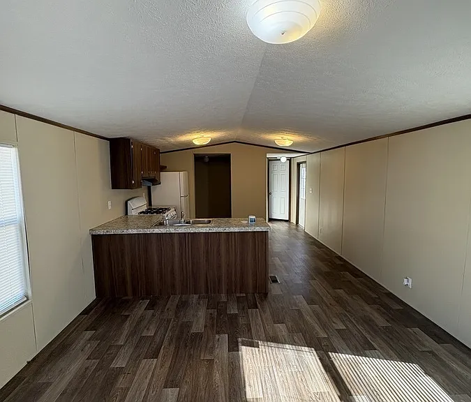 16 Amos Valley Dr — Photo 3