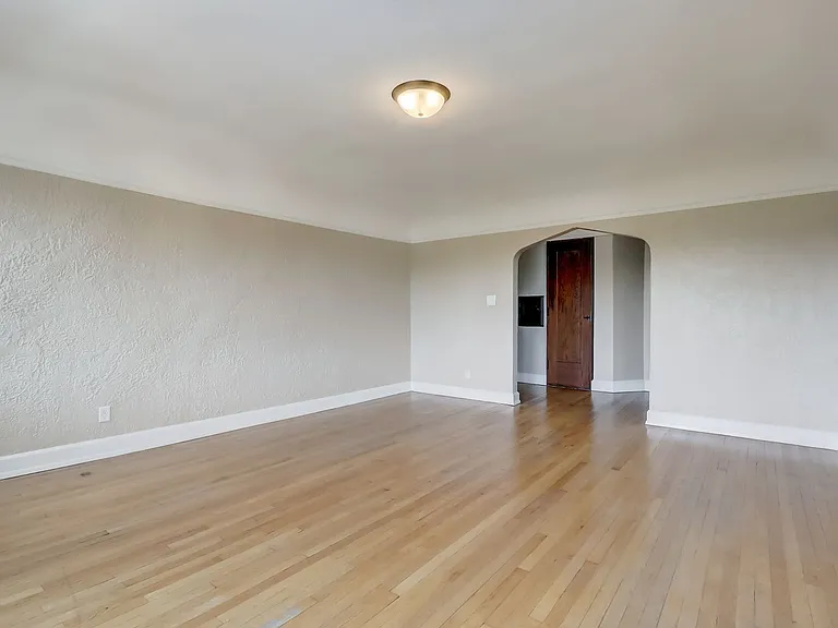 3124 W National Ave — Photo 18