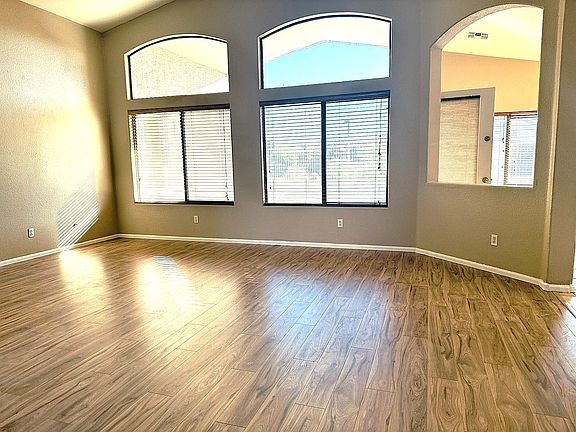 5th image of 8119 S 47th Ln