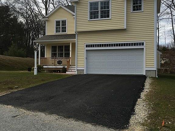 2nd image of 8 Mayflower Dr #1