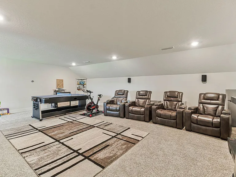 6076 Cherry Hill Cir — Photo 33