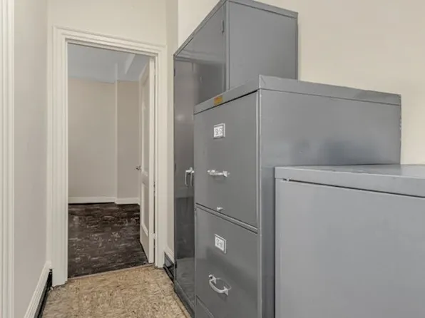 180 East 79th Street image 9 of 10