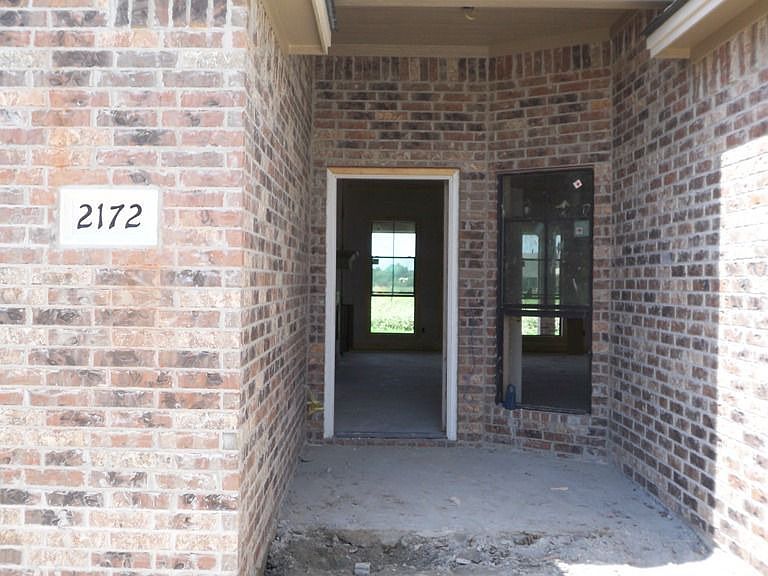 1st image of 2172 Chestnut Oak Cir