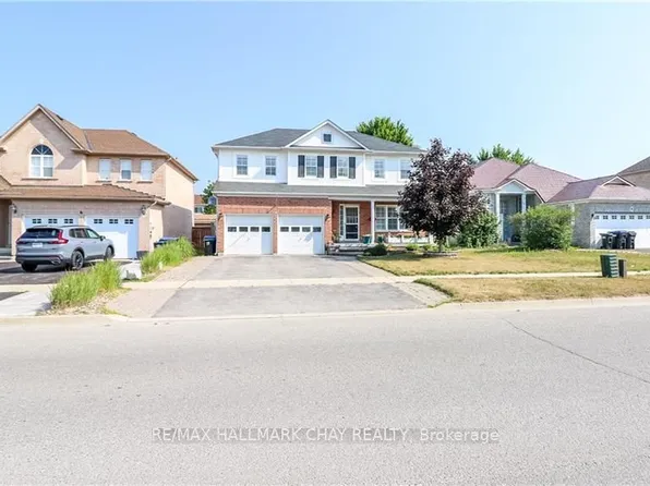 14 Gold Park Gate, Essa, ON L3W 0C2