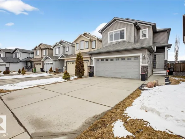 17023 38th St NW, Edmonton, AB T5Y 3S1