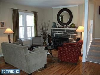 2nd image of 523 Brookline Blvd