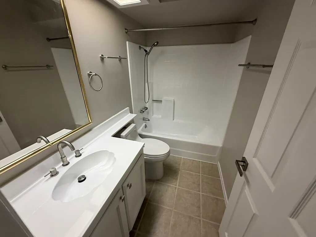 2 bed, 1435 sqft, $1,785 — Photo 4