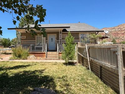 880 W Uzona Ave, Hildale, UT, 84784