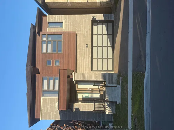 45 Claremont Dr, Brampton, ON L6R 4G4