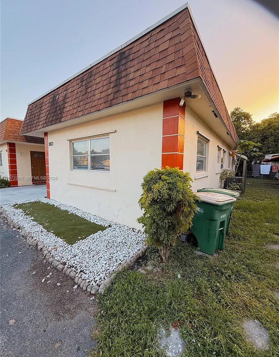 P R D Subdivision — Photo 3