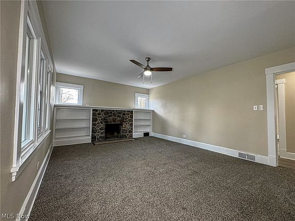 4th image of 3034 Hudson Ave