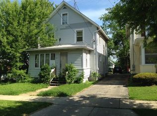 816 E Benton St, Aurora, IL 60505