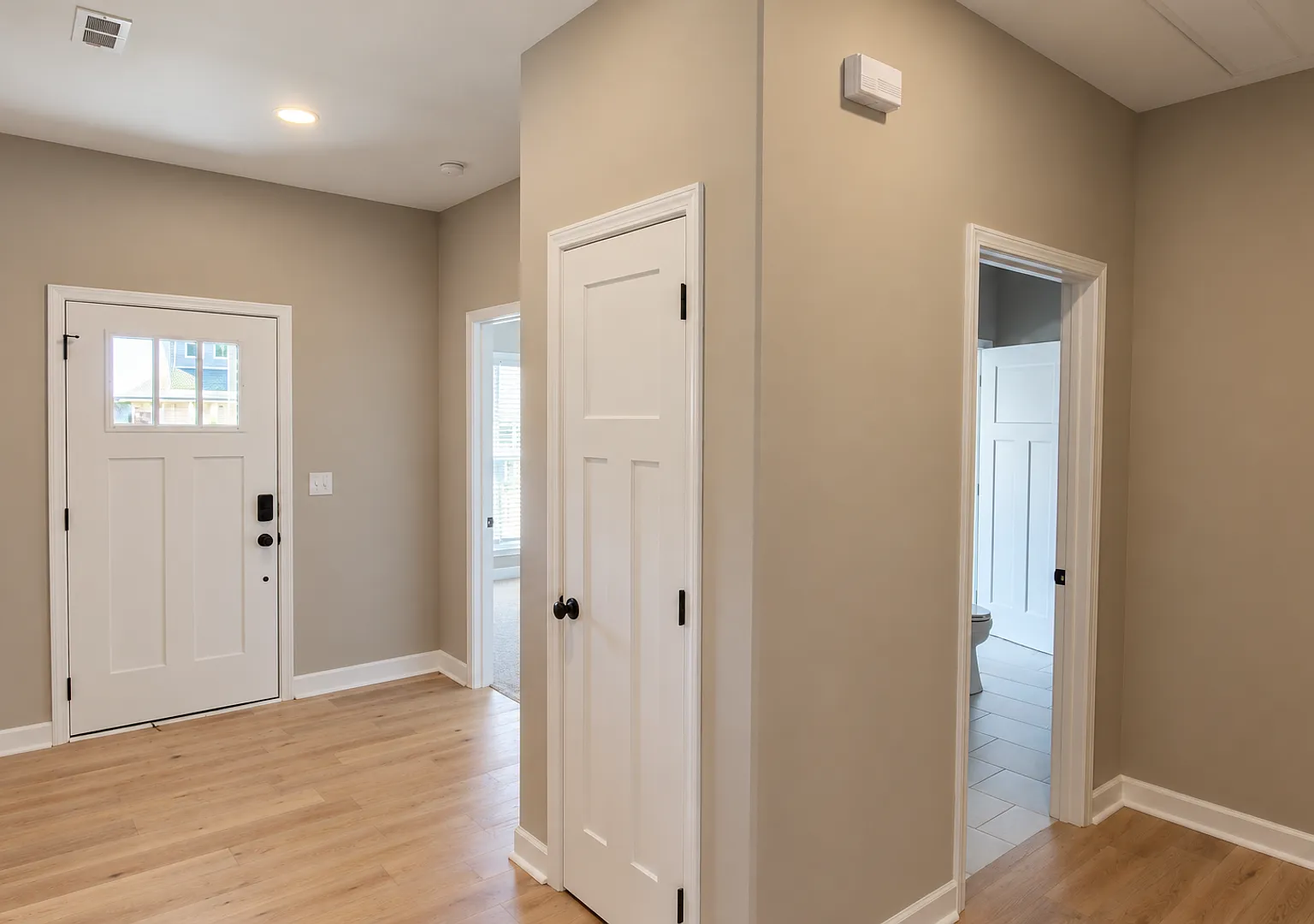 Open-Concept 3-Bedroom Home with a Fenced Backyard & Covered Patio — Photo 2